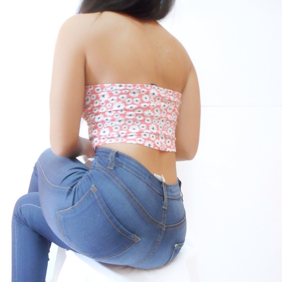 Forever 21 Strapless Crop Top - Picture 2 of 5